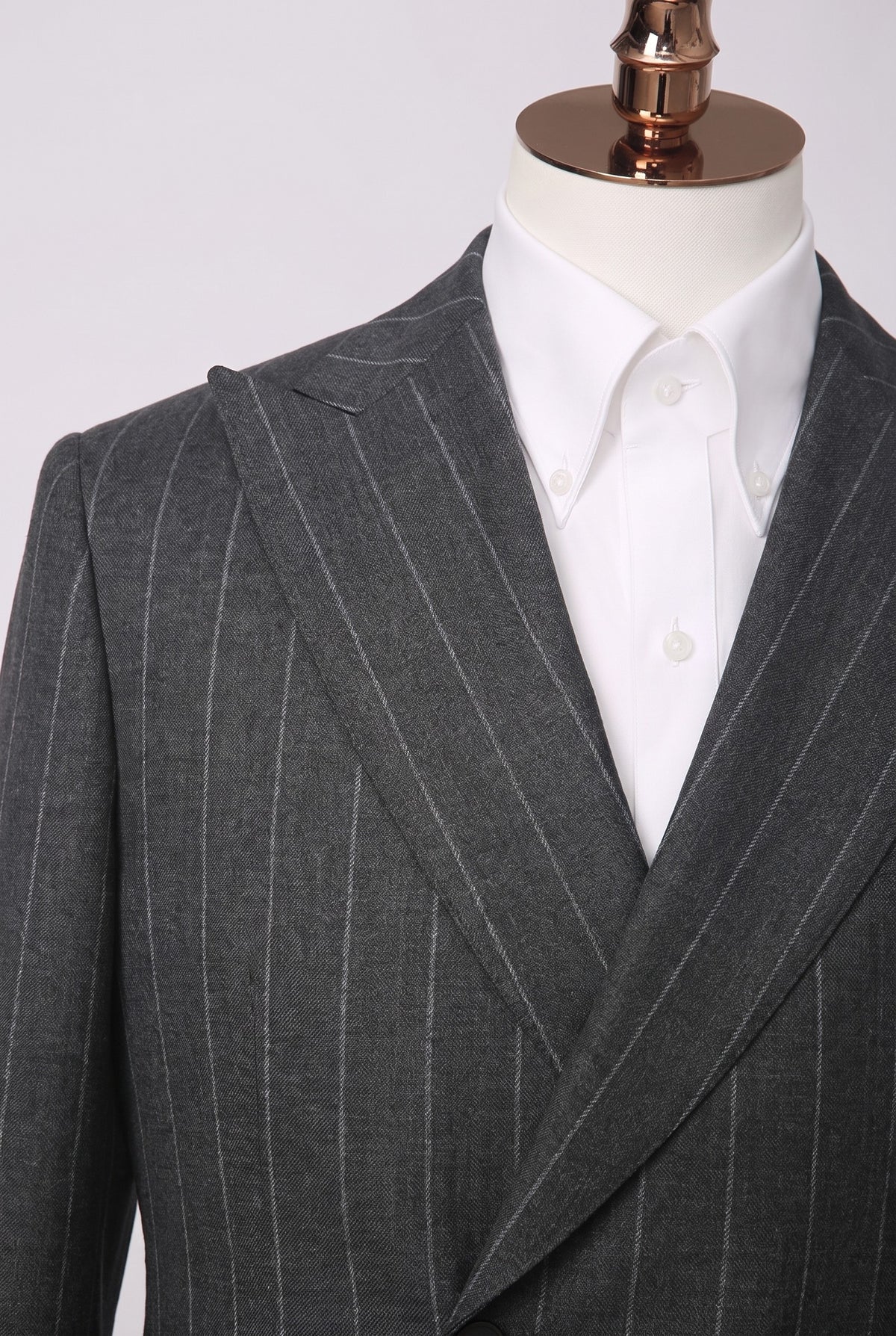 The Double-Breasted Suit in grey chalk stripe wool (DBV6492), lapel detail#Cloth_Grey Chalk Stripe